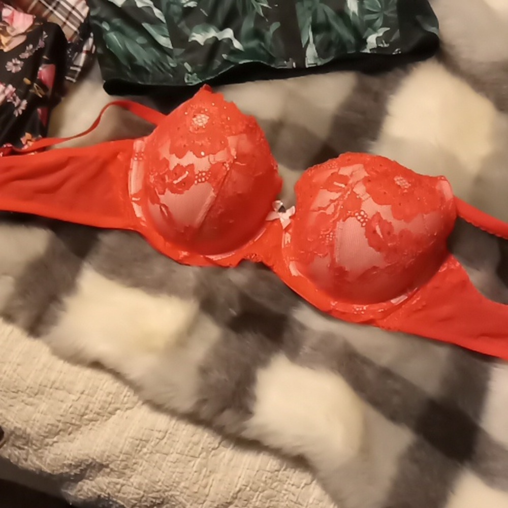 Victoria secret 36 d bra